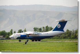 Candid Il-76TD SilkWay-Douchanbe-21avr2008-DSC_0007.jpg